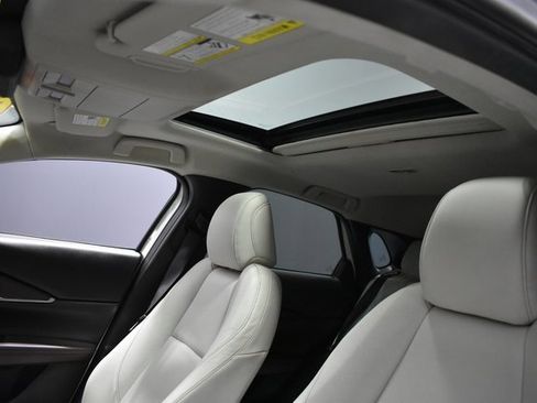 Used 2020 MAZDA CX-30 AWD w/ Premium Package image 17