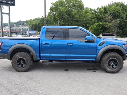 Used 2017 Ford F150 Raptor w/ Equipment Group 802A Luxury AWD/4WD image 2