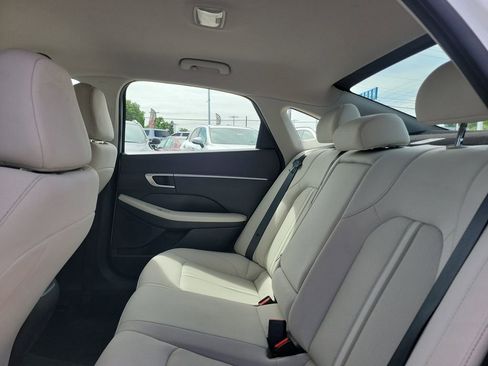 Used 2025 Hyundai Sonata SEL FWD image 12