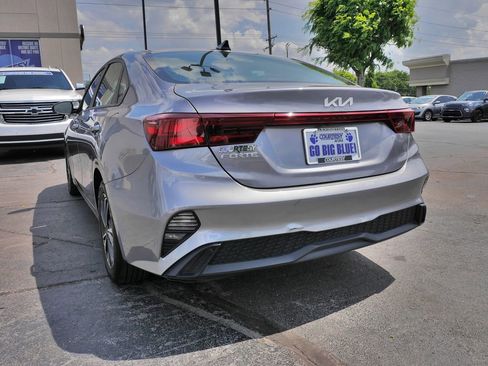 Used 2024 Kia Forte LXS FWD image 5