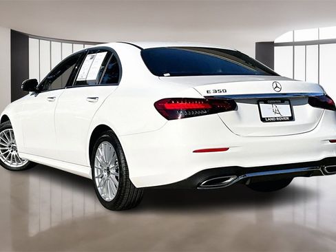 Used 2022 Mercedes-Benz E 350 Sedan image 4
