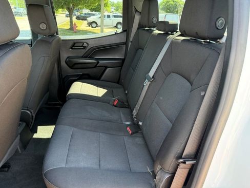 Used 2023 Chevrolet Colorado W/T RWD image 16
