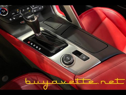Used 2016 Chevrolet Corvette Z06 w/ 3LZ Preferred Equipment Group image 17