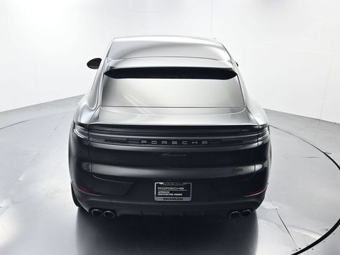 Certified 2025 Porsche Cayenne Coupe AWD/4WD image 37