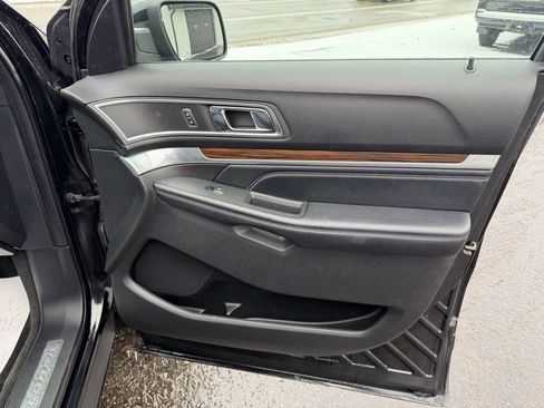 Used 2016 Ford Explorer Limited w/ Equipment Group 301A image 21