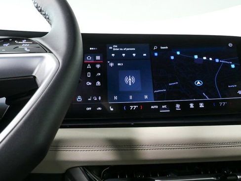 Certified 2025 Audi Q6 e-tron Premium w/ Convenience Package image 12