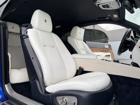 Used 2014 Rolls-Royce Wraith image 28