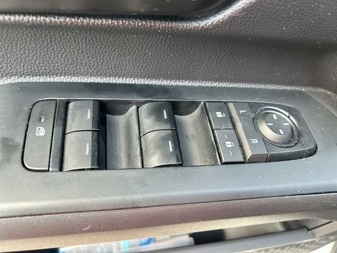 Used 2024 Toyota Tacoma SR w/ SR Upgrade Package RWD image 13
