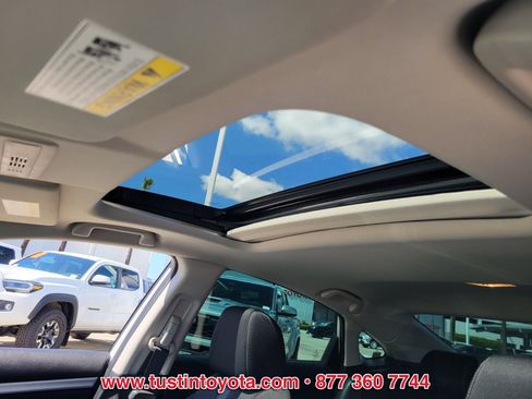 Used 2017 Honda Civic EX-T image 18