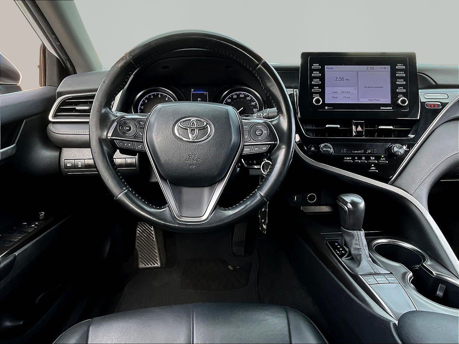 Used 2024 Toyota Camry SE FWD image 8