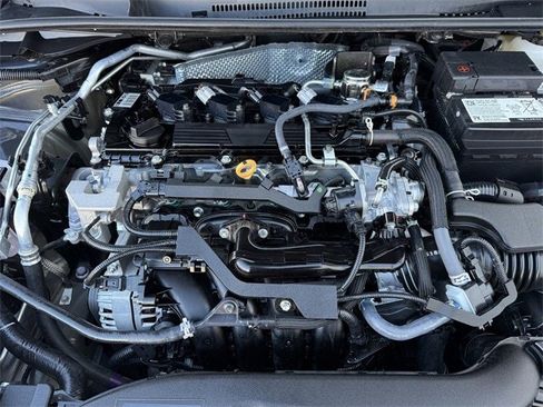Used 2025 Toyota Corolla LE image 33
