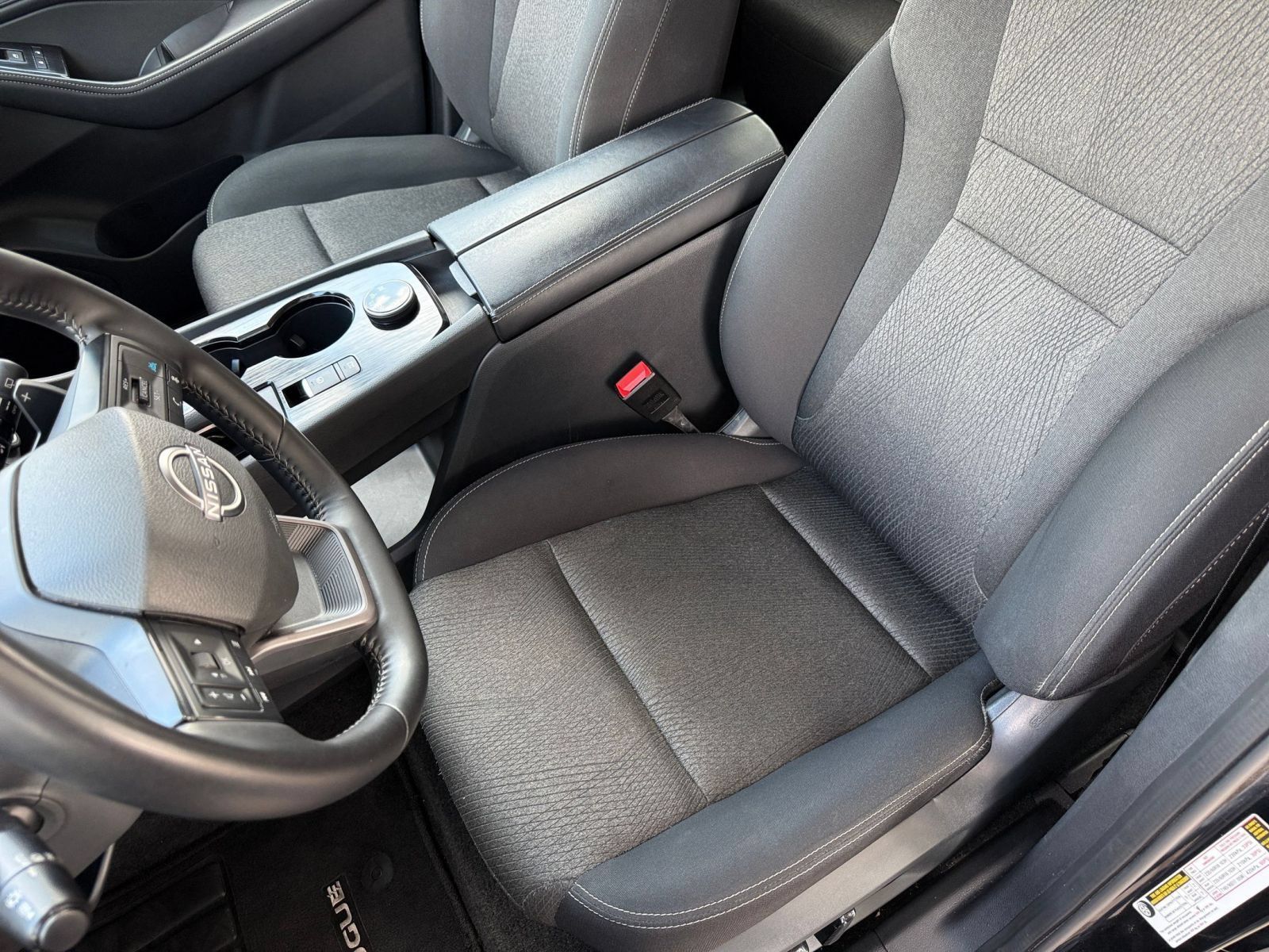Used 2026 Nissan Rogue SV AWD/4WD image 36