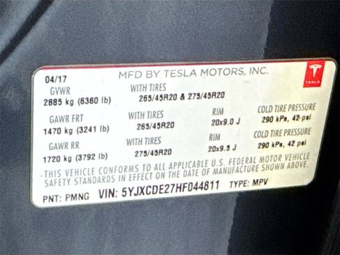Used 2017 Tesla Model X 90D image 30