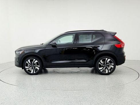 New 2026 Volvo XC40 B5 Ultra w/ Climate Package image 8