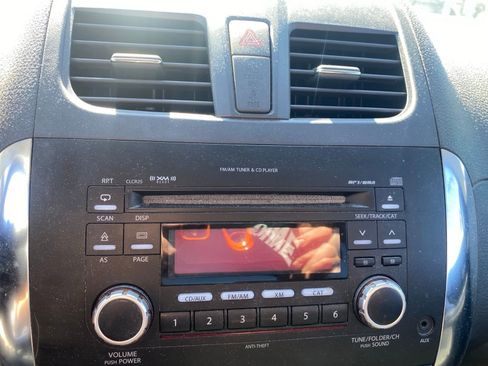 Used 2011 Suzuki SX4 Sport SE FWD image 14