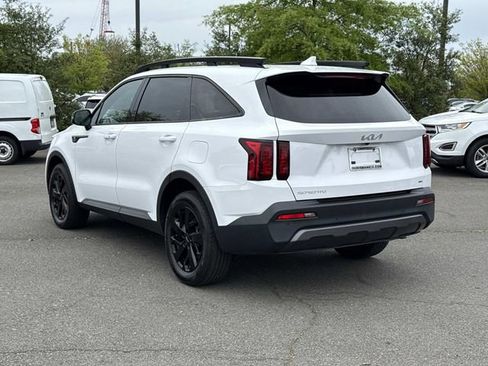 Used 2023 Kia Sorento S w/ Panoramic Sunroof Package AWD/4WD image 4