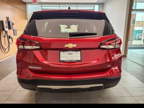 Used 2024 Chevrolet Equinox LT w/ LPO, Floor Liner Package FWD image 6