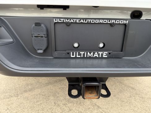 Used 2023 Jeep Gladiator Sport image 7