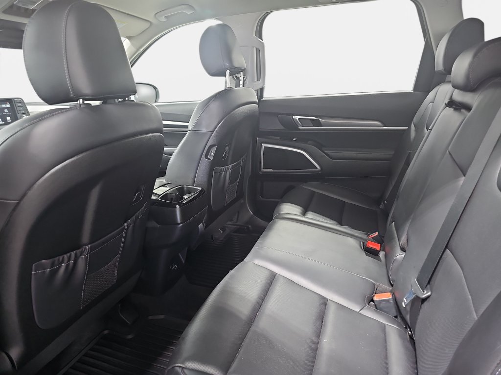 Used 2021 Kia Telluride LX AWD/4WD image 13