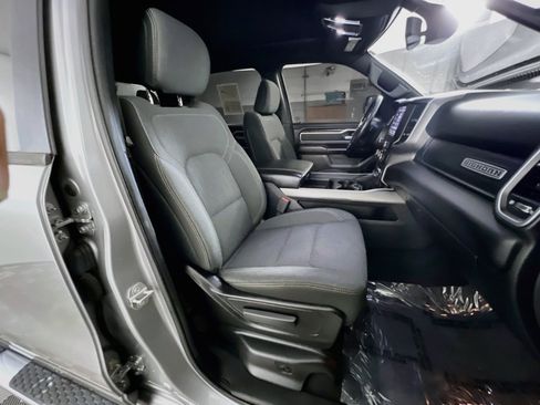 Used 2019 RAM 1500 Big Horn AWD/4WD image 31