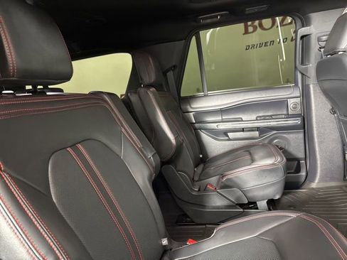 Used 2023 Ford Expedition Max Limited image 18