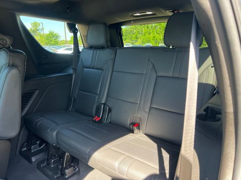 Used 2021 Chevrolet Tahoe RST w/ Luxury Package AWD/4WD image 21