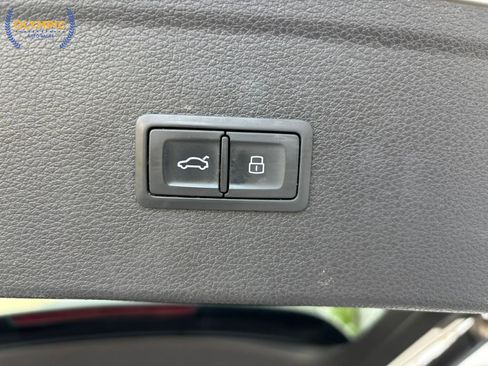 Used 2018 Audi Q5 2.0T Premium w/ Convenience Package image 47