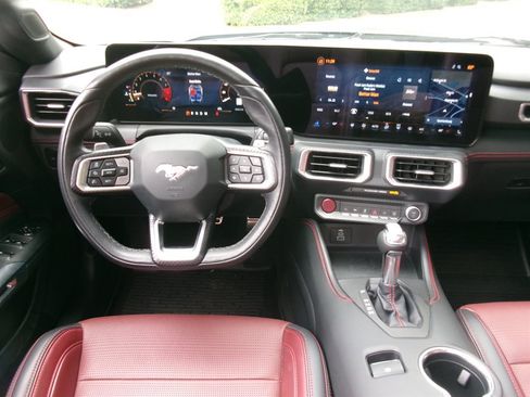 Used 2025 Ford Mustang GT Premium RWD image 24