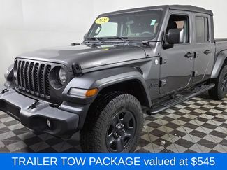 Used 2021 Jeep Gladiator Sport w/ Trailer Tow Package AWD/4WD video 3