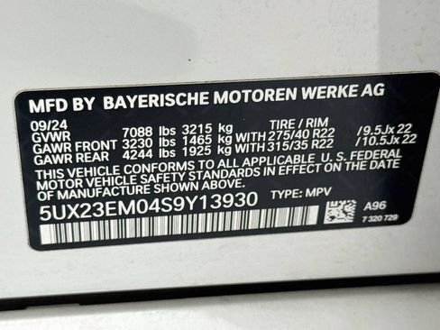Used 2025 BMW X7 xDrive40i w/ M Sport Package AWD/4WD image 35