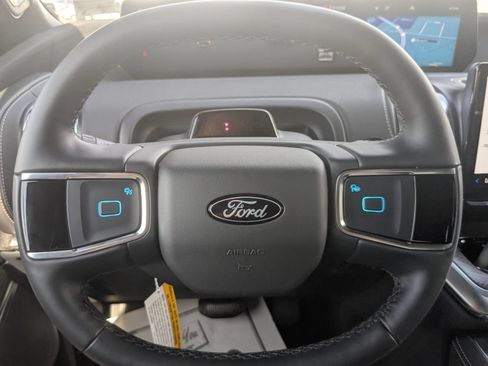 New 2026 Ford Expedition Platinum w/ Stealth Appearance Package AWD/4WD image 19