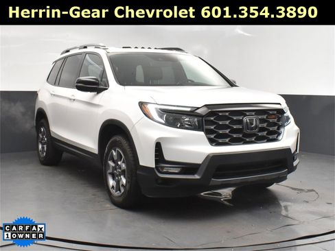 Used 2023 Honda Passport TrailSport image 9