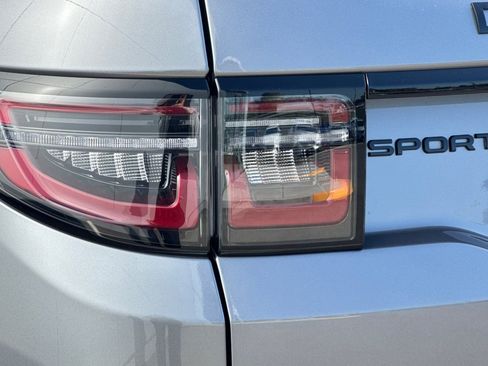 Used 2025 Land Rover Discovery Sport Dynamic SE AWD/4WD image 34