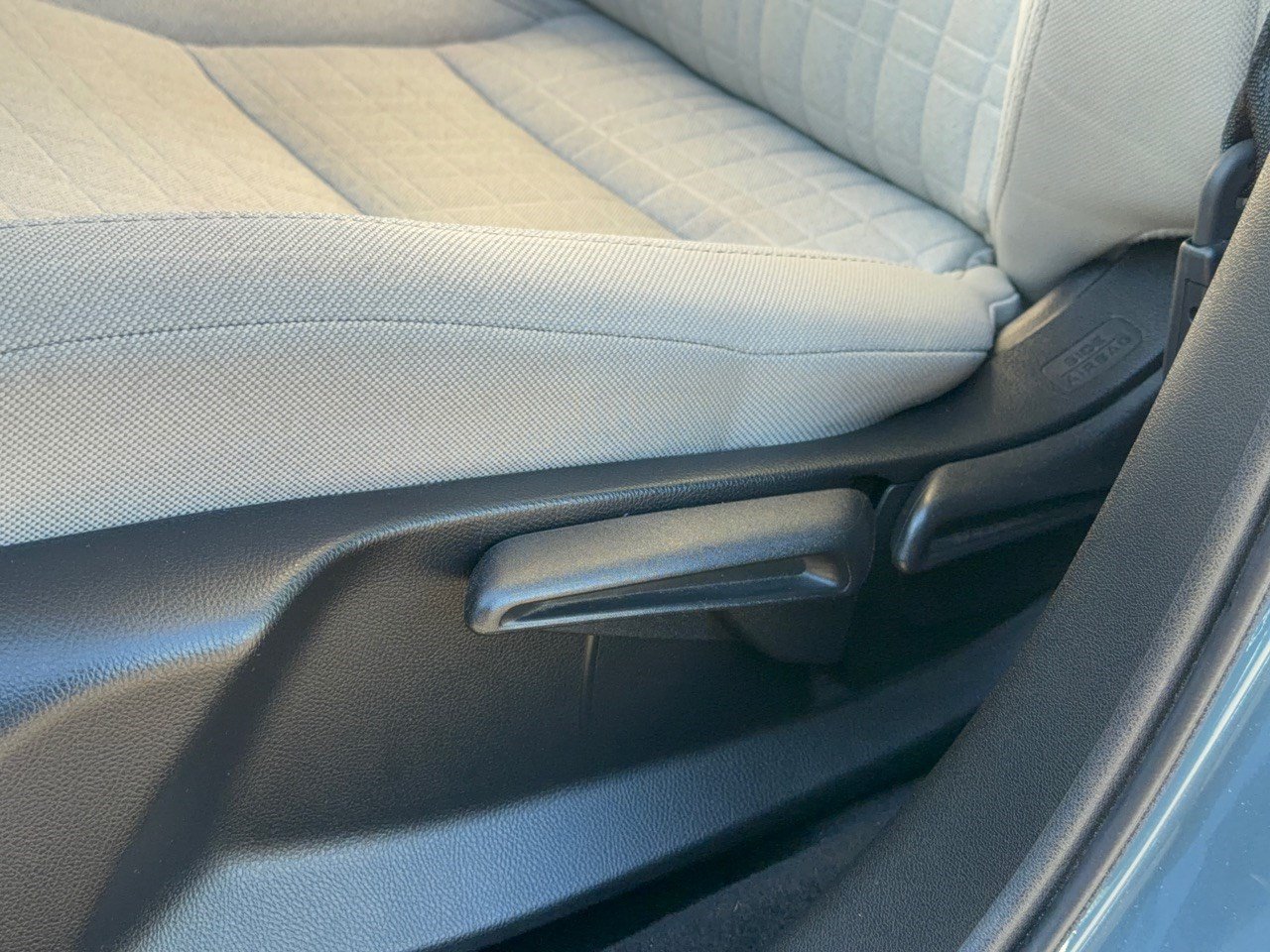 Used 2023 Honda HR-V LX image 16