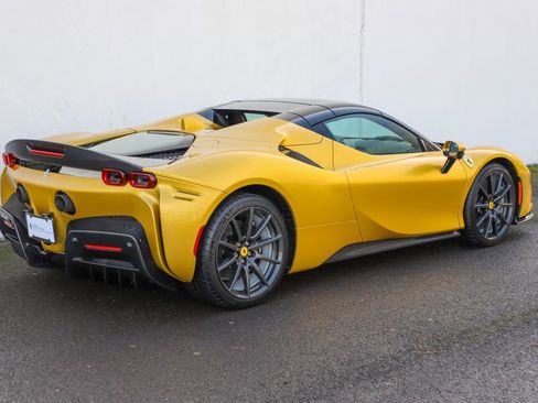 Certified 2023 Ferrari SF90 Spider image 39