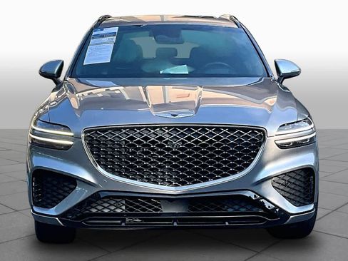 Used 2022 Genesis GV70 3.5T Sport w/ Sport Prestige Package AWD/4WD image 4