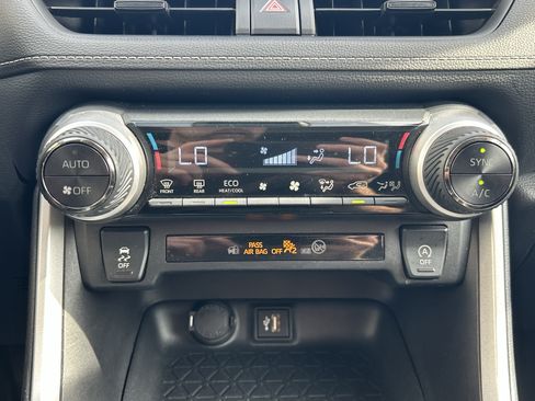Certified 2024 Toyota RAV4 XLE AWD/4WD image 29