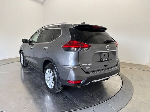 Used 2017 Nissan Rogue SV AWD/4WD image 5