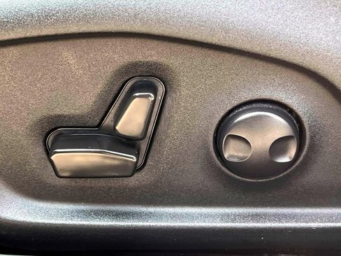 Certified 2022 Jeep Compass Limited w/ Sun and Sound Group AWD/4WD image 19