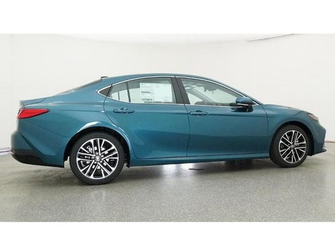 New 2026 Toyota Camry XLE image 26