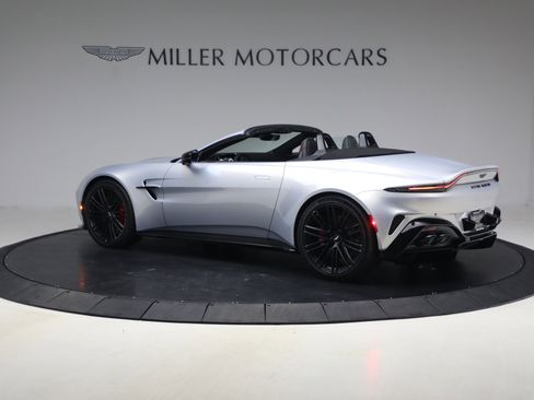New 2026 Aston Martin V8 Vantage Roadster RWD image 4