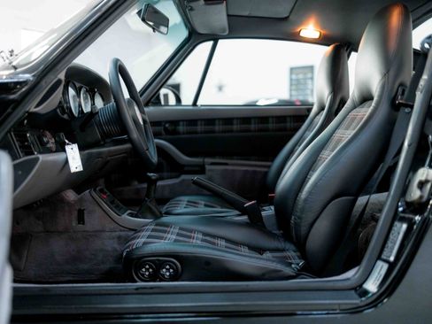 Used 1996 Porsche 911 Carrera image 39