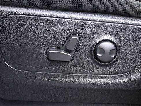 Used 2023 RAM 1500 Big Horn AWD/4WD image 20