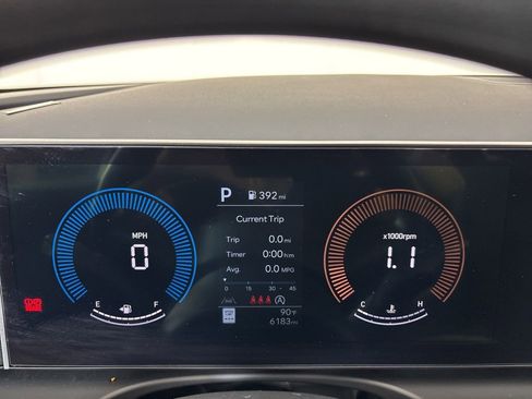 Certified 2025 Hyundai Tucson SE image 27