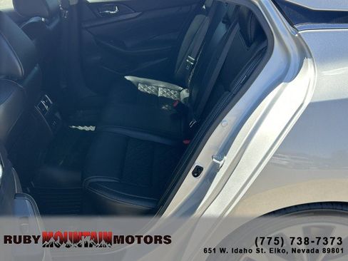 Used 2020 Nissan Maxima Platinum w/ Sport Mat Group FWD image 22