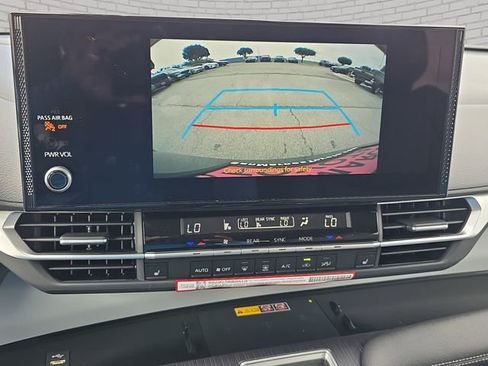 New 2026 Toyota Sienna XLE FWD image 24