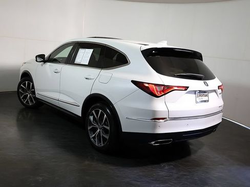 Used 2023 Acura MDX SH-AWD w/ Technology Package image 2