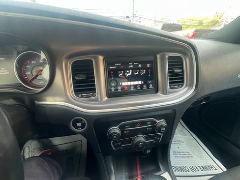 Used 2022 Dodge Charger SXT image 20