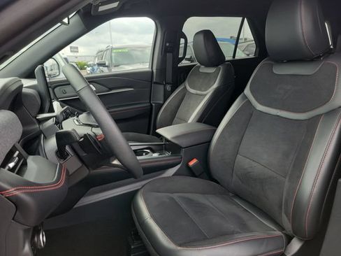 Certified 2025 Ford Explorer ST AWD/4WD image 19