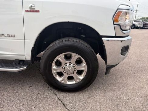 Used 2024 RAM 2500 Big Horn AWD/4WD image 44